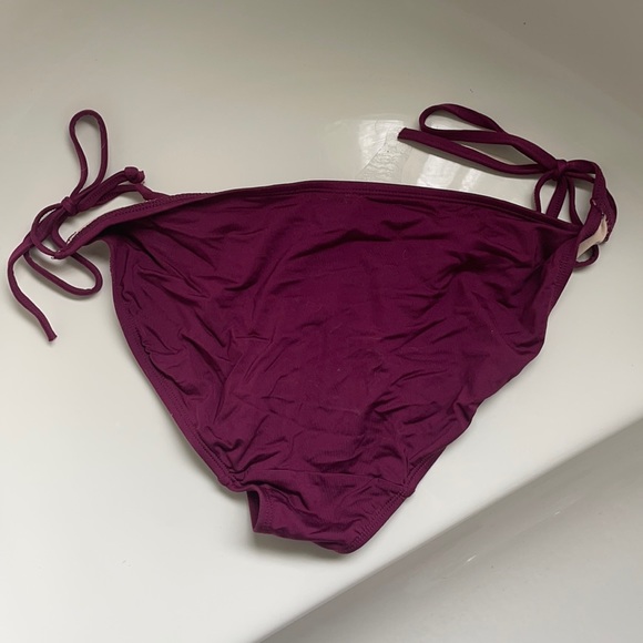 👙💕OLD NAVY SWIM☀️🏝EGGPLANT TIE BIKINI BOTTOMS🌈 - Picture 1 of 3